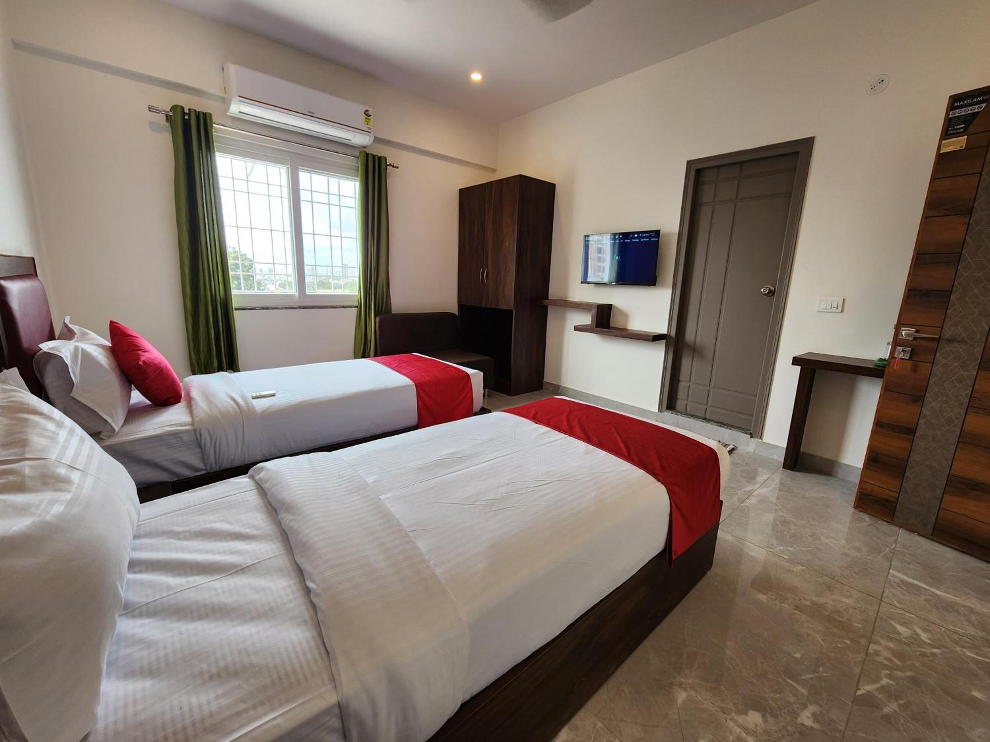 Hotel Dreams Inn Bangalore Exterior photo