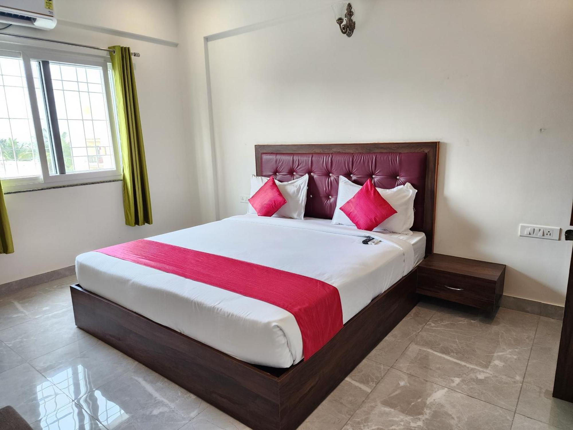 Hotel Dreams Inn Bangalore Exterior photo